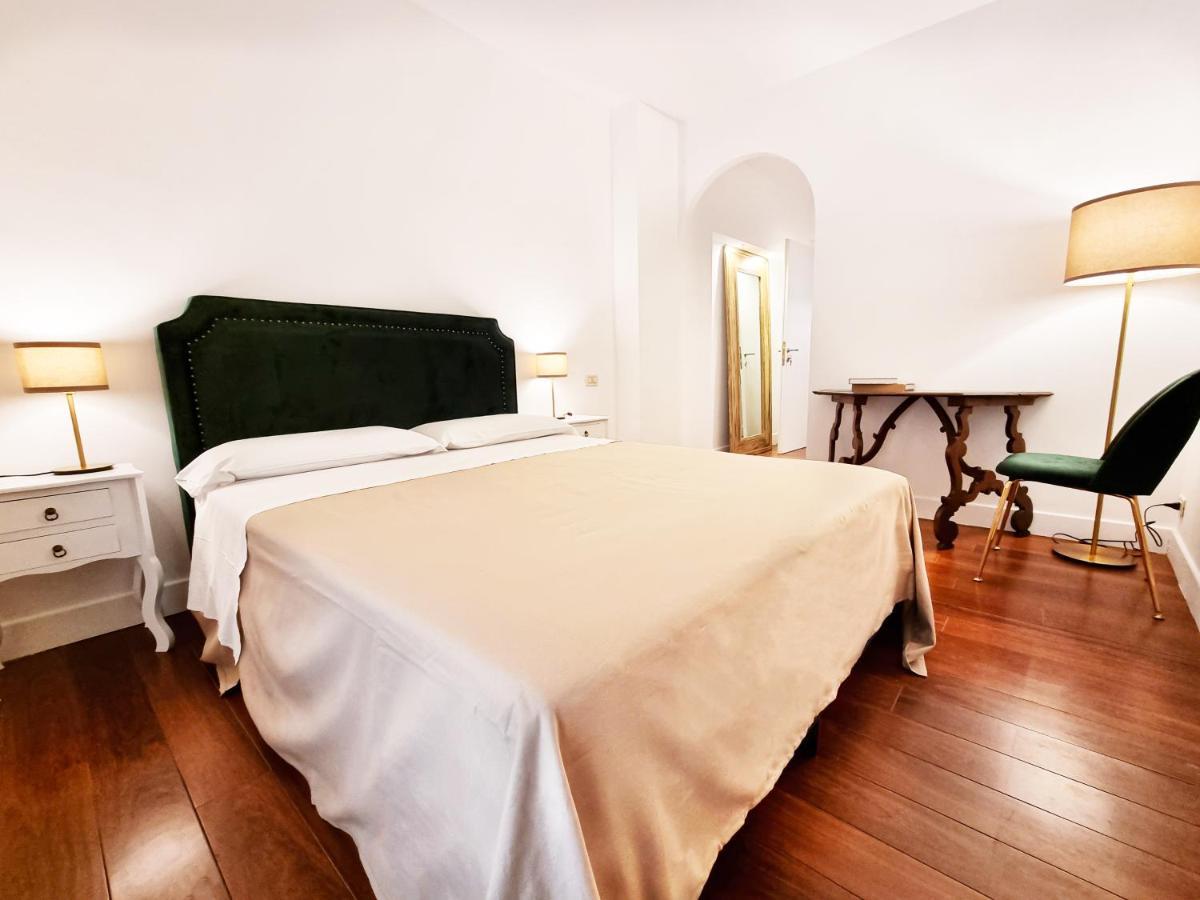 Charme & Chic San Giacomo Roma Exterior foto